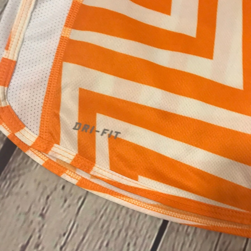 Nike Dri-Fit Racerback Athletic Tank Top Geometric - Picture 5 of 6